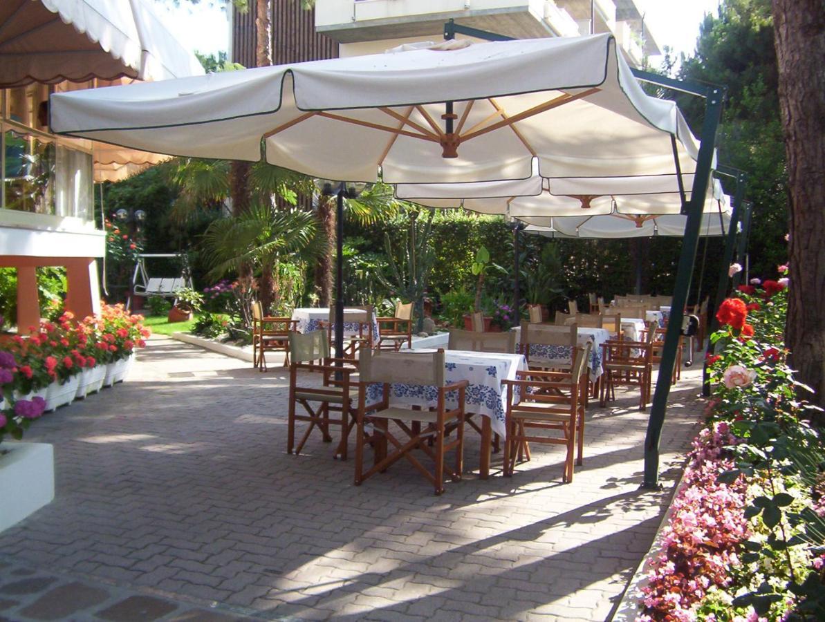 Hotel Escorial Cervia Zewnętrze zdjęcie