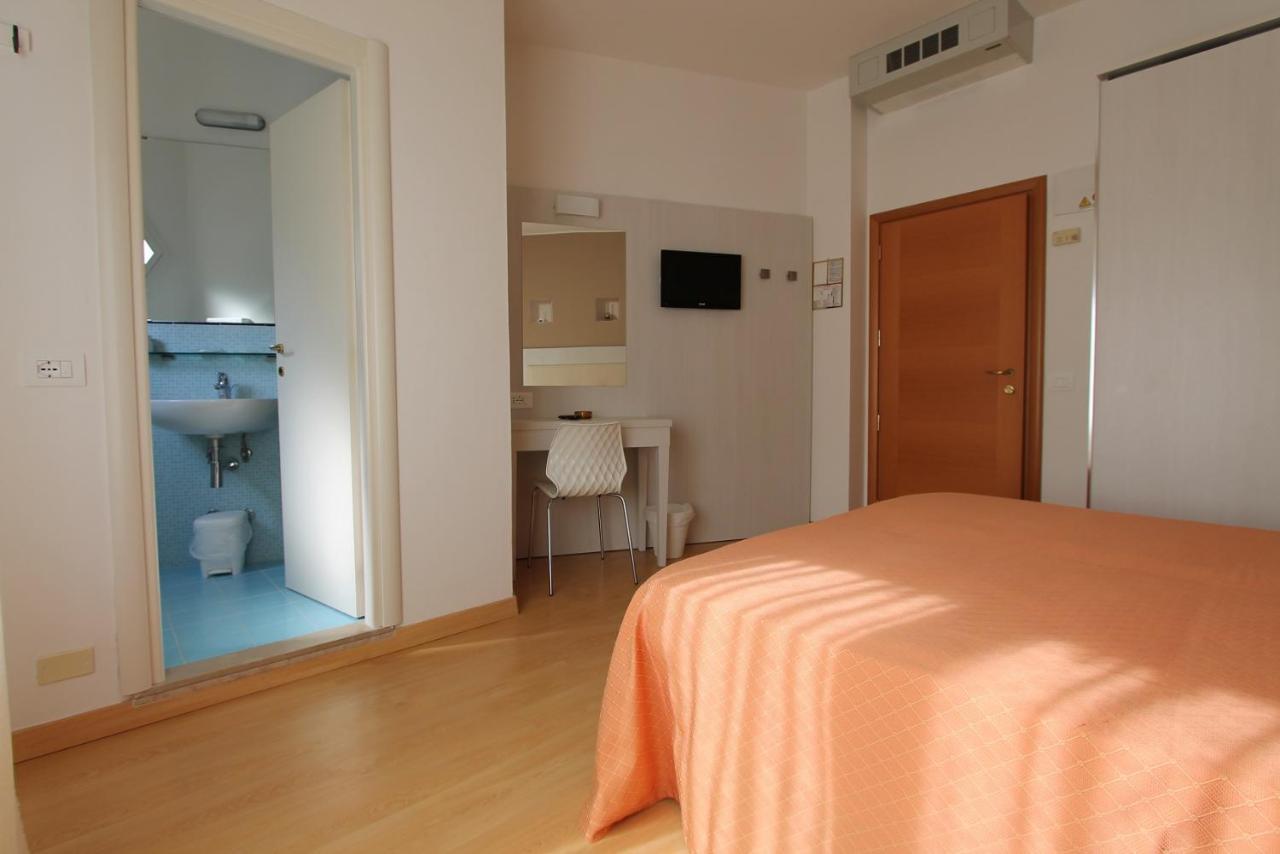 Hotel Escorial Cervia Zewnętrze zdjęcie