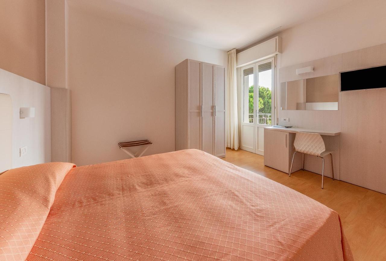 Hotel Escorial Cervia Zewnętrze zdjęcie