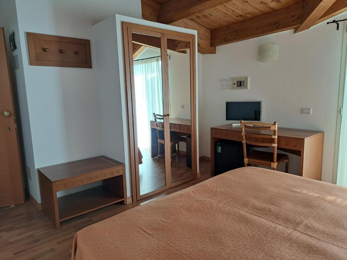 Hotel Escorial Cervia Zewnętrze zdjęcie