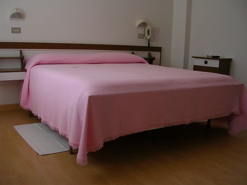 Hotel Escorial Cervia Zewnętrze zdjęcie